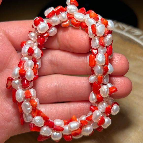 NWOT Pearl & Red Coral Cluster Bracelet - Picture 7 of 8